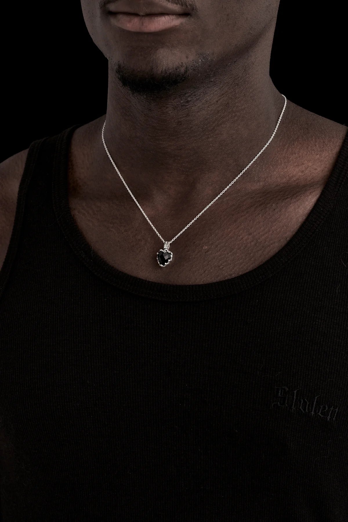 Love Claw Necklace Onyx